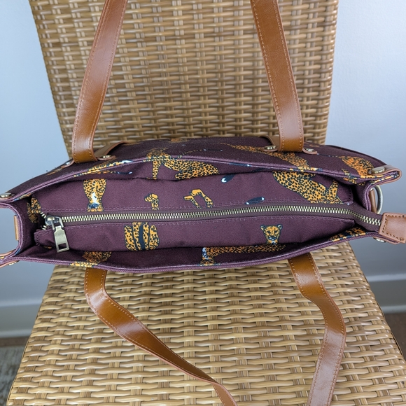 Modcloth Camp Director Cheetah Motif Zipped Tote Shoulder Bag Brown Canvas - Picture 8 of 13